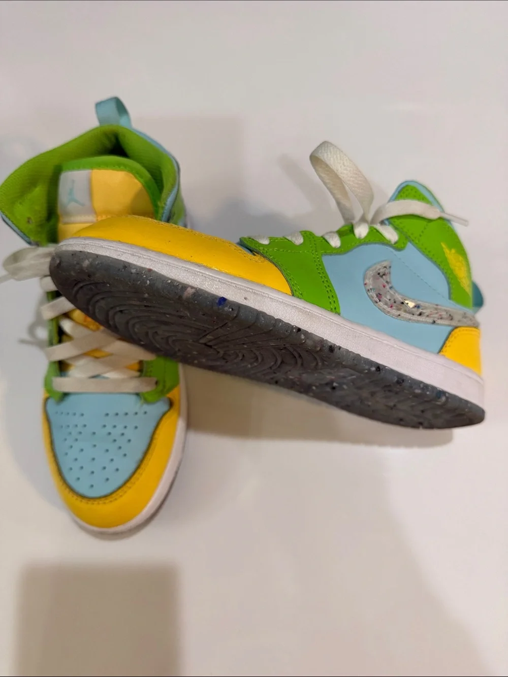Air Jordan 1 Mid SE Recycled Grind Glacier Ice Kids 2Y